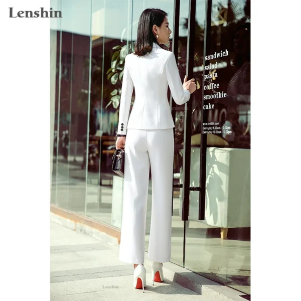 Women’s pant suit - Image 2